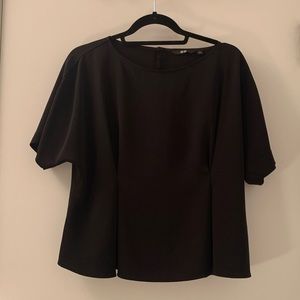 UNIQLO Short Sleeved Black Top